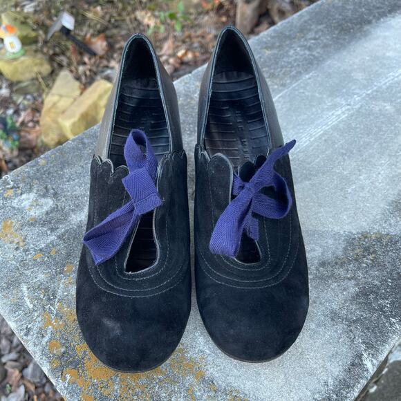 Chie Mihara Suede & Patent Heels in Black and Navy Size 39.5 - Picture 7 of 7